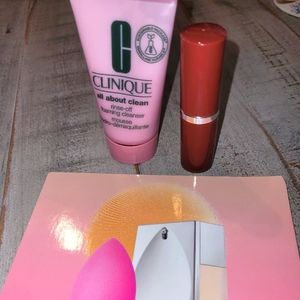 New Clinique Full Size Color Pop Lip in Mocha Pop 17 & Facial Wash Bundle